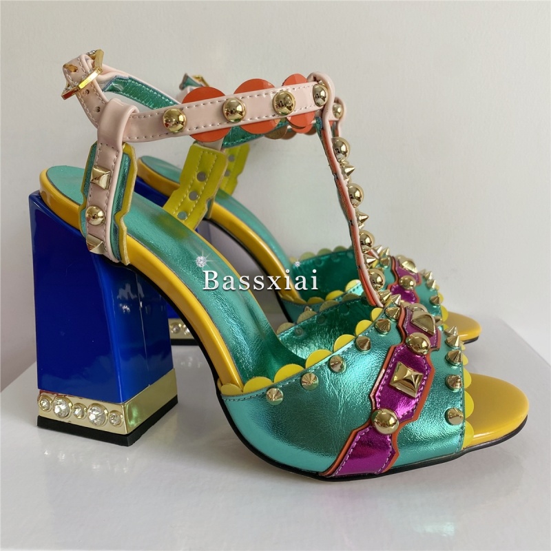 Luxury Rivet T-Strap Sandals W – Casual Sandal Leather Bewertung und Preis
